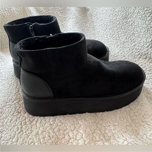 Wild Fable Black Platform Ankle Booties